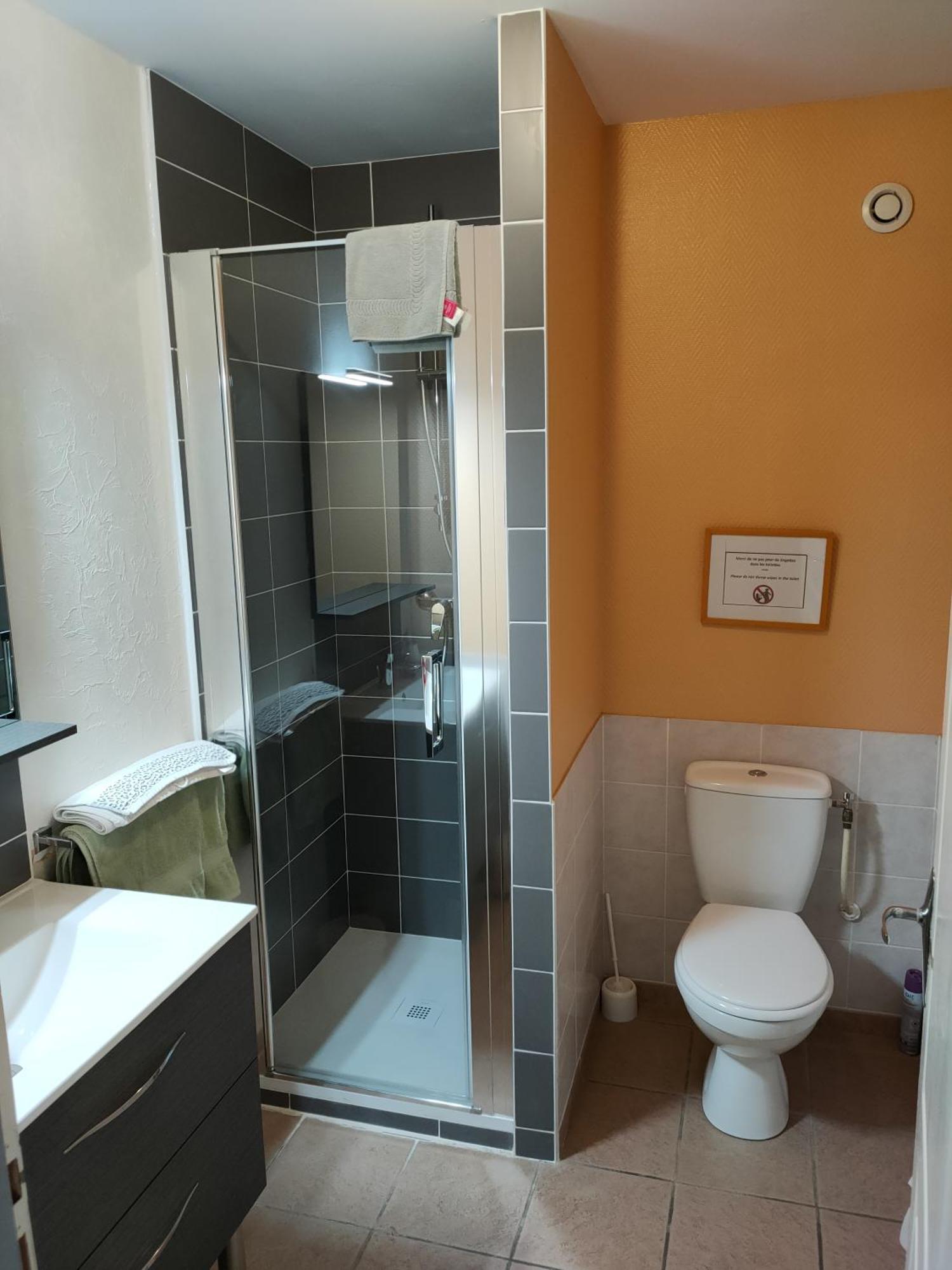 Bed and Breakfast La Ferme Du Grand Faubourg Pont-de-Vaux Zimmer foto